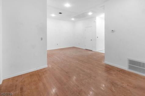 173 3RD Street Elizabeth NJ 07206