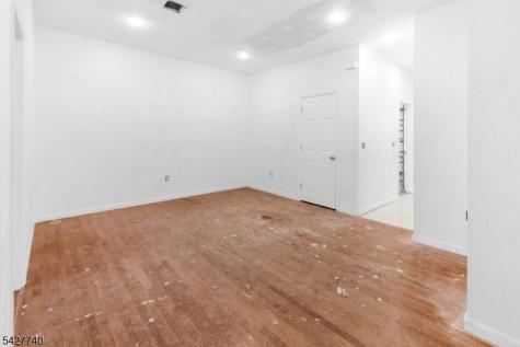 173 3RD Street Elizabeth NJ 07206
