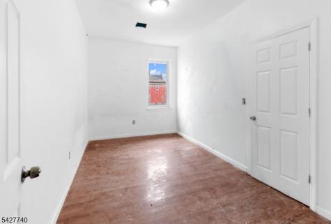 173 3RD Street Elizabeth NJ 07206