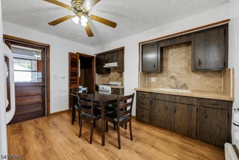 27 Thomas Street South River NJ 08882
