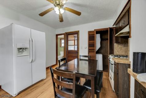 27 Thomas Street South River NJ 08882