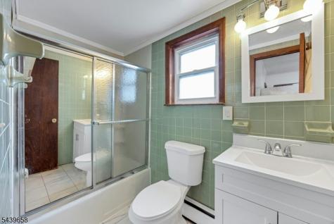 27 Thomas Street South River NJ 08882