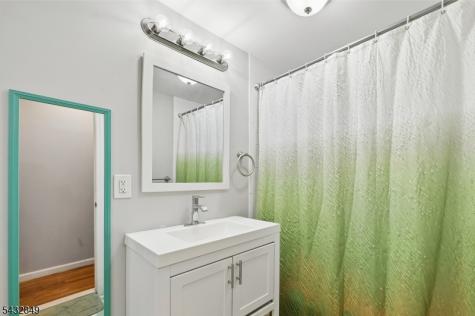 147 Brookside Avenue Irvington NJ 07111