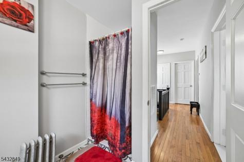 147 Brookside Avenue Irvington NJ 07111