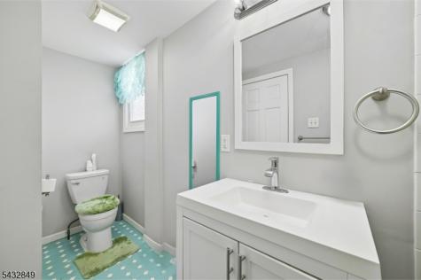 147 Brookside Avenue Irvington NJ 07111
