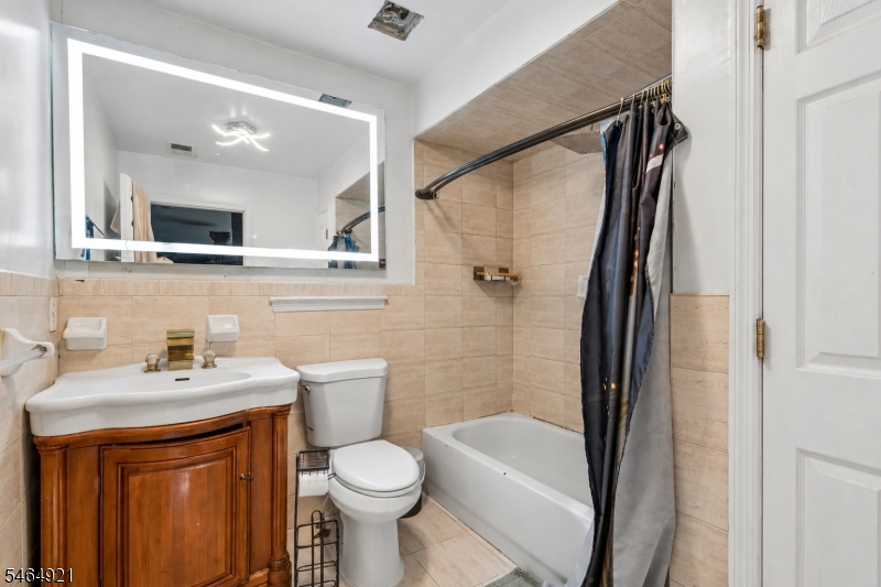 878 Livingston Street Elizabeth NJ 07201