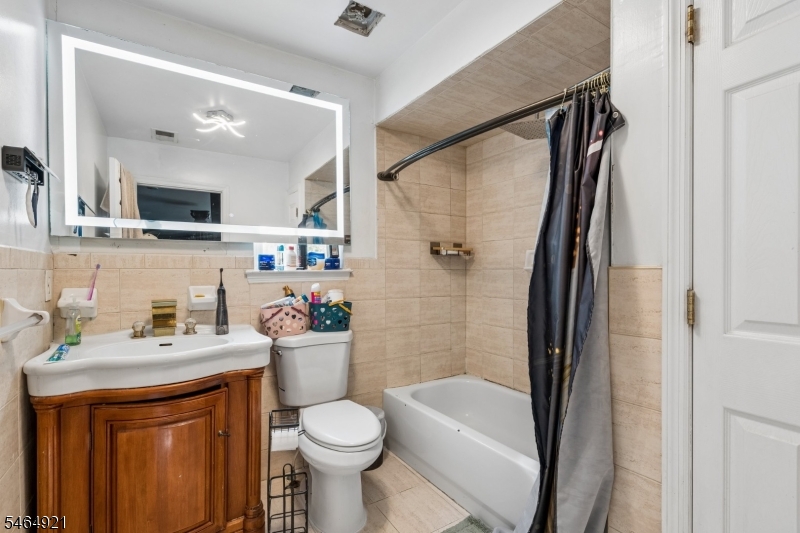 878 Livingston Street Elizabeth NJ 07201