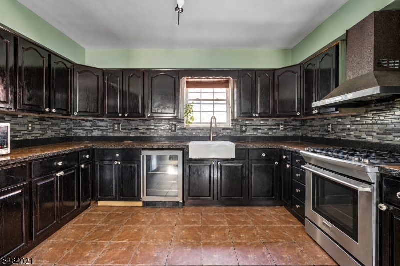 878 Livingston Street Elizabeth NJ 07201