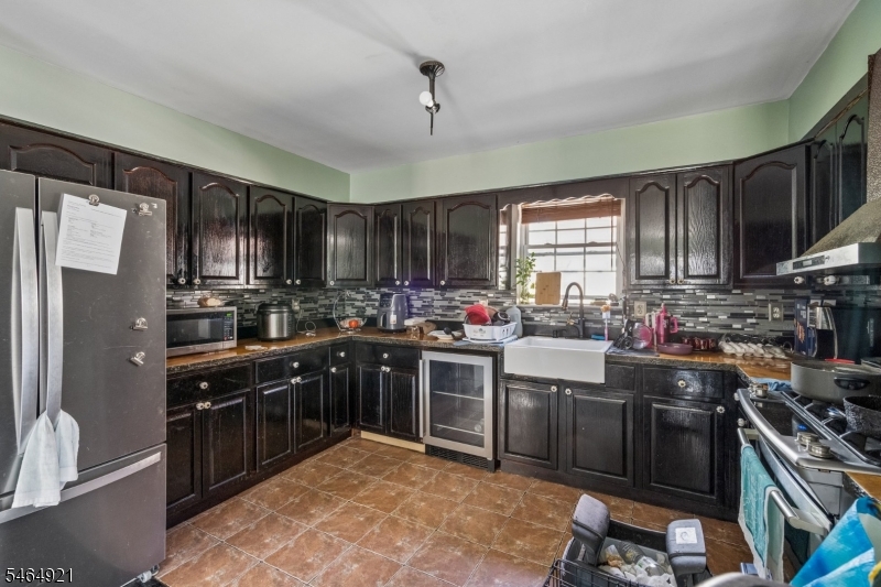 878 Livingston Street Elizabeth NJ 07201