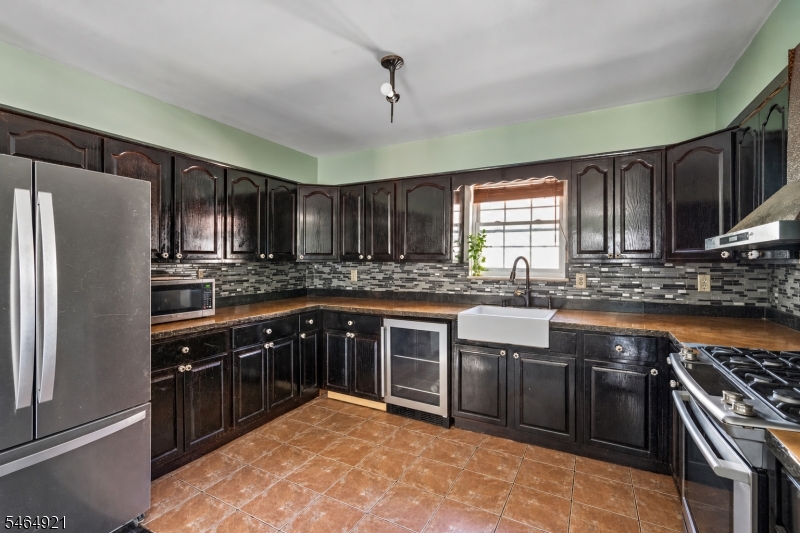 878 Livingston Street Elizabeth NJ 07201