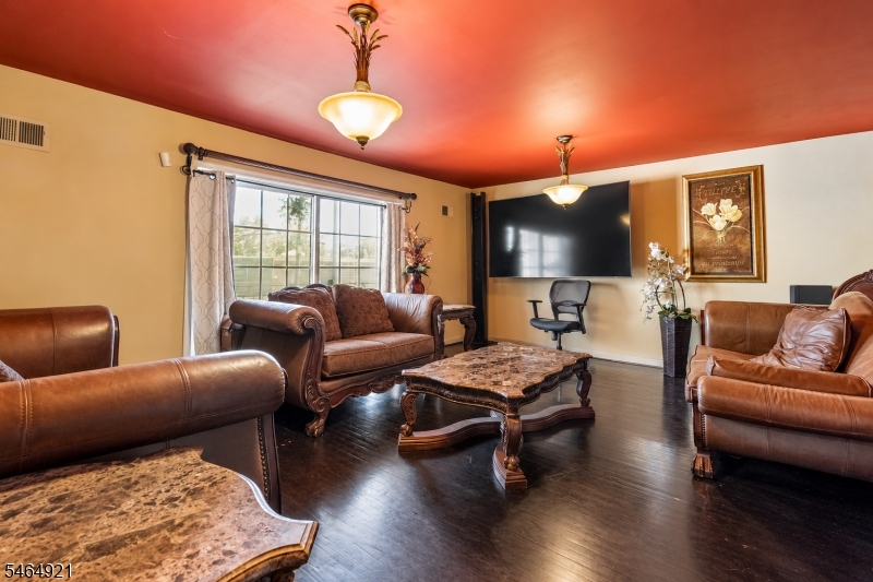 878 Livingston Street Elizabeth NJ 07201