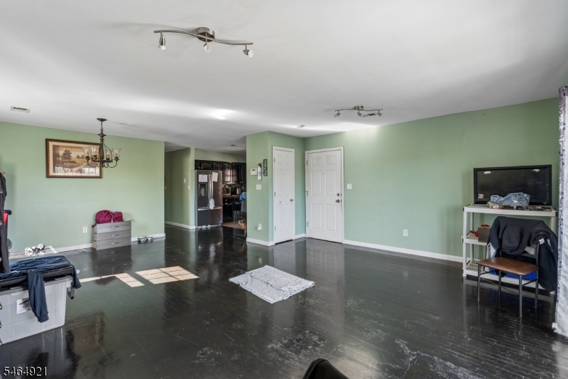 878 Livingston Street Elizabeth NJ 07201