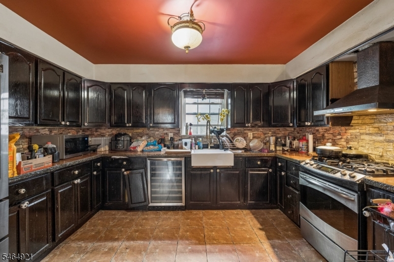 878 Livingston Street Elizabeth NJ 07201