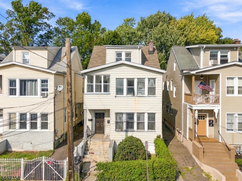 61 Rose Terrace Newark NJ 07108