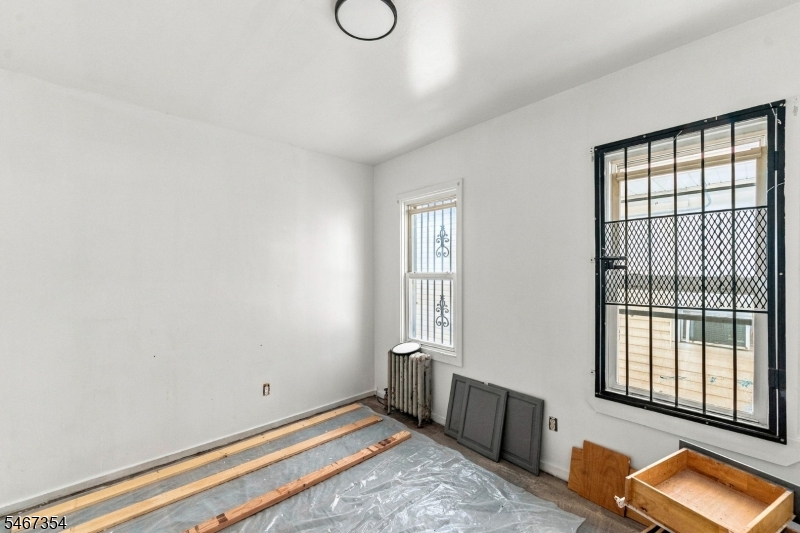 61 Rose Terrace Newark NJ 07108