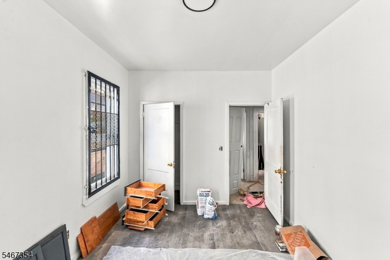 61 Rose Terrace Newark NJ 07108