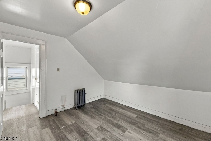 61 Rose Terrace Newark NJ 07108