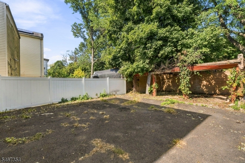 61 Rose Terrace Newark NJ 07108