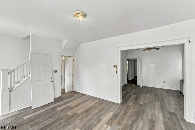 61 Rose Terrace Newark NJ 07108