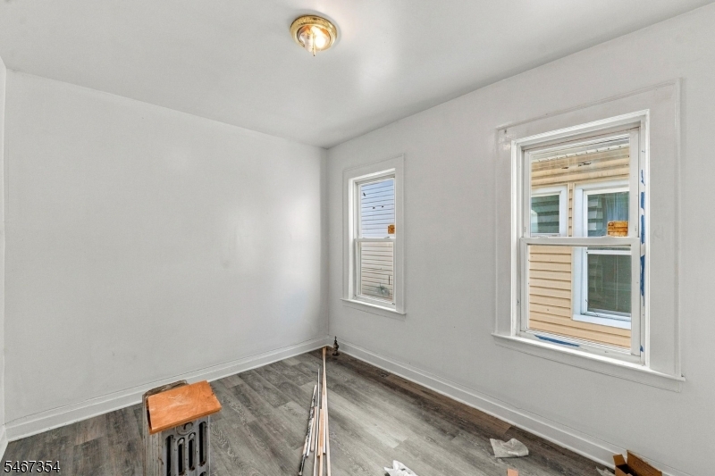 61 Rose Terrace Newark NJ 07108