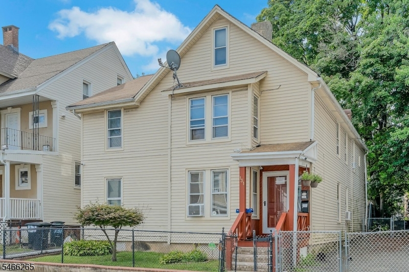131 Steuben Street East Orange NJ 07018