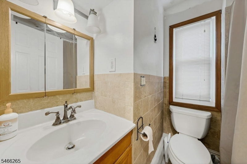 131 Steuben Street East Orange NJ 07018