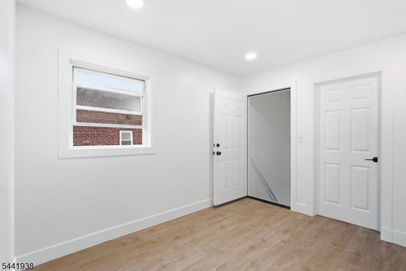 284 2ND Avenue Newark NJ 07107
