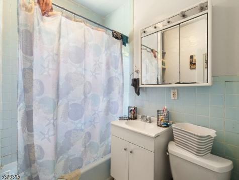 98 Ashland Avenue East Orange NJ 07017