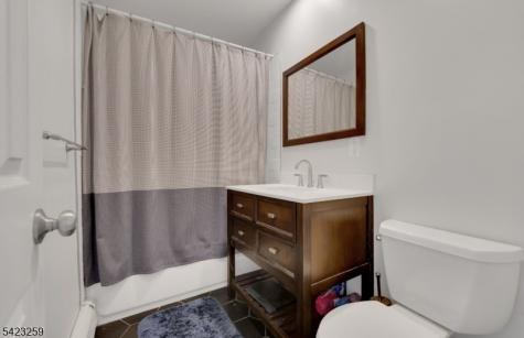 106 Broughton Avenue Bloomfield NJ 07003