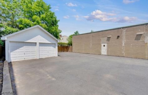 106 Broughton Avenue Bloomfield NJ 07003
