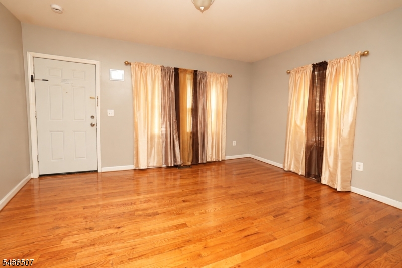 179 Vermont Avenue Newark NJ 07106