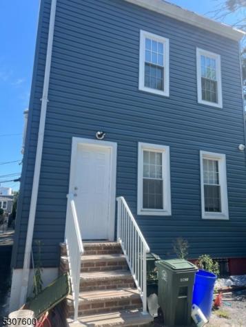 27 Highland Terrace Irvington NJ 07111