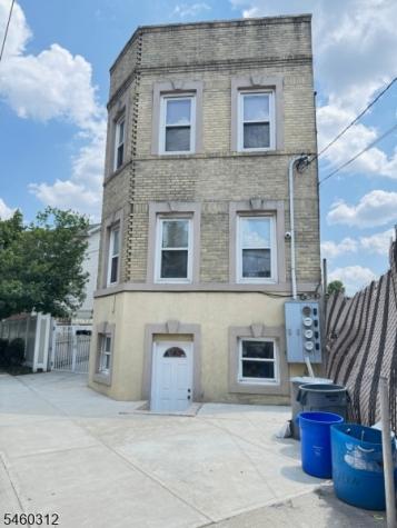 233 Malvern Street Newark NJ 07105