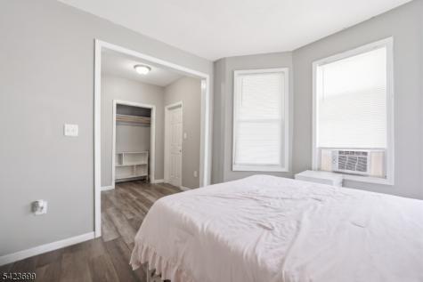 647 S 19th Street Newark NJ 07103