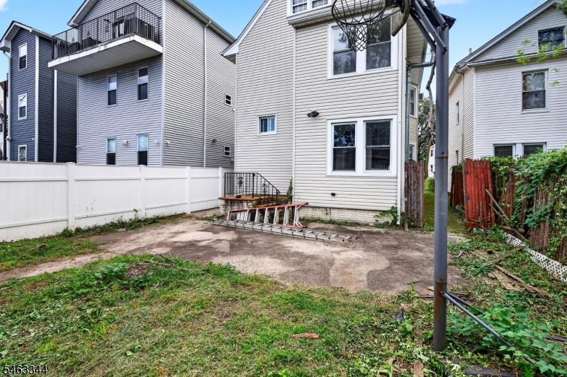 590 Walnut Street Elizabeth NJ 07201