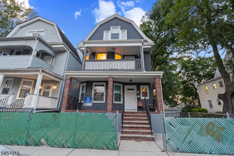 285 Amherst Street East Orange NJ 07018