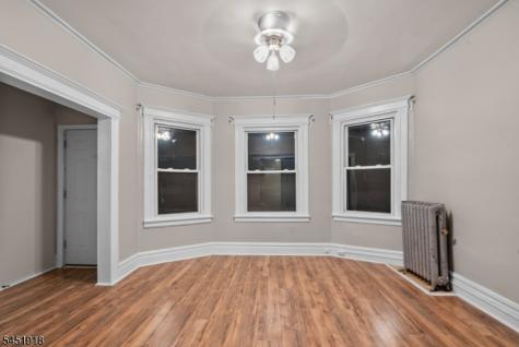 285 Amherst Street East Orange NJ 07018