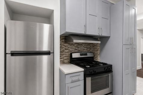 285 Amherst Street East Orange NJ 07018