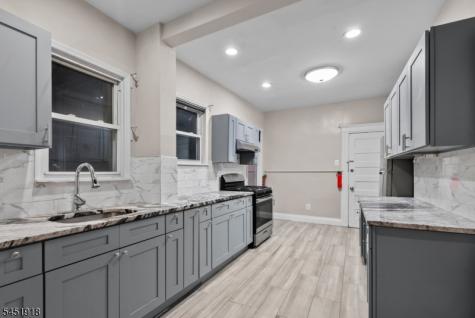 285 Amherst Street East Orange NJ 07018