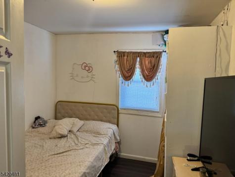 65 Stone Street Newark NJ 07104