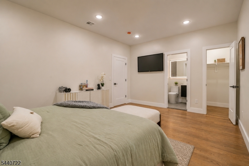 393 Myrtle Avenue Irvington NJ 07111