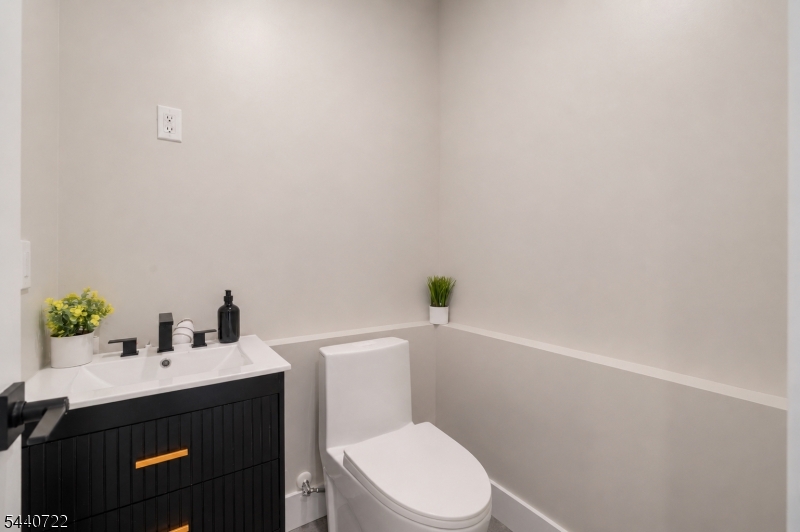 393 Myrtle Avenue Irvington NJ 07111