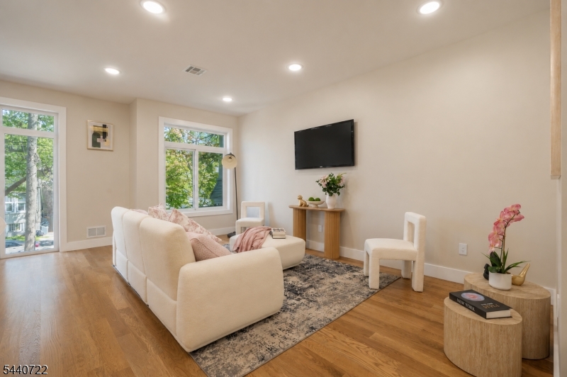 393 Myrtle Avenue Irvington NJ 07111