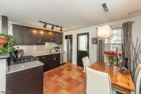 257 Mccosh Road Clifton NJ 07043