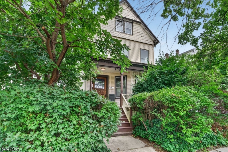 81 Louis Street New Brunswick NJ 08901