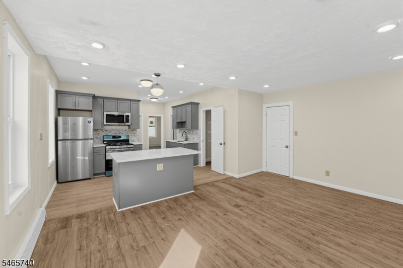 29 Goodwin Avenue Newark NJ 07112
