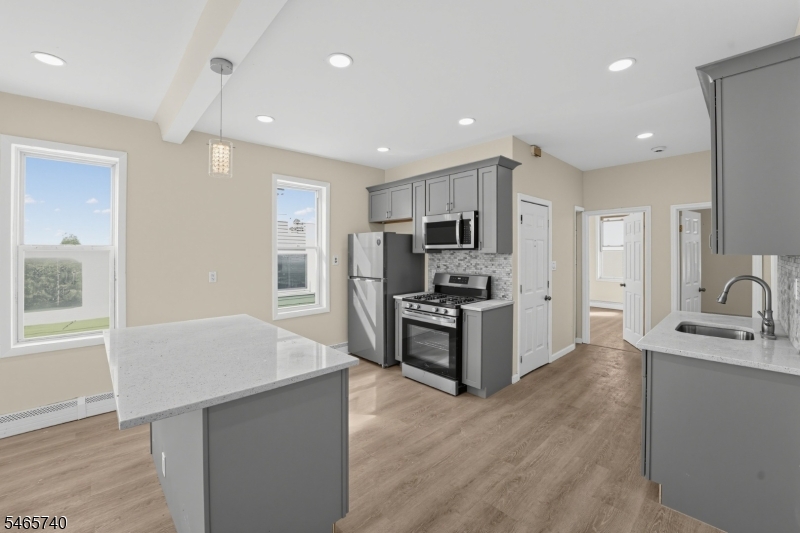29 Goodwin Avenue Newark NJ 07112
