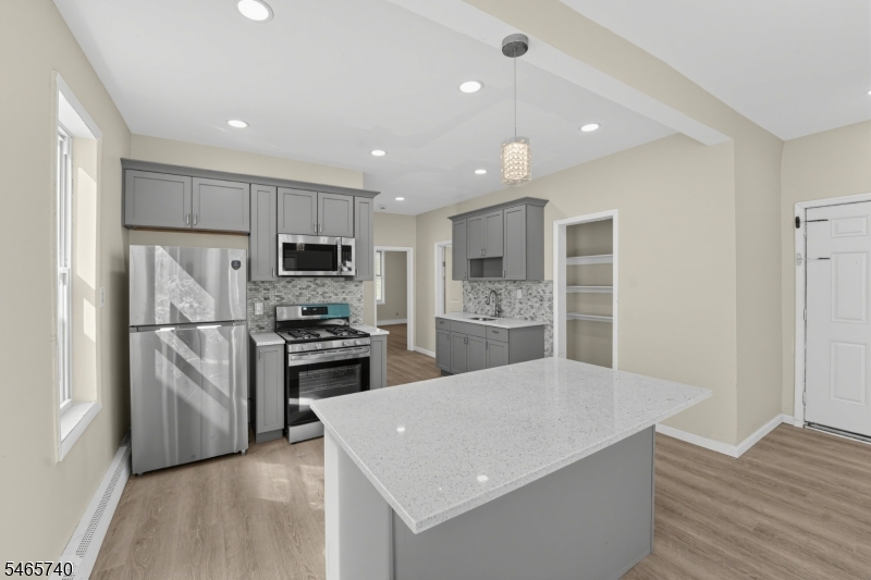 29 Goodwin Avenue Newark NJ 07112