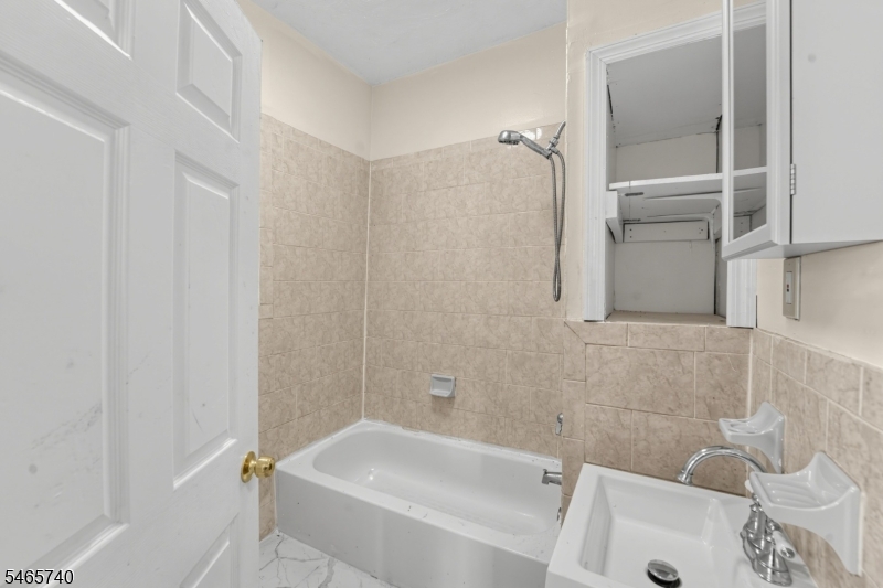 29 Goodwin Avenue Newark NJ 07112