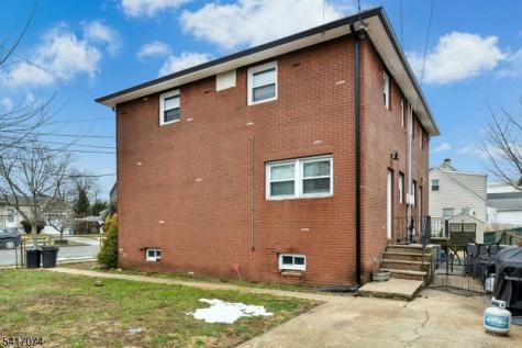 1652 Park Street Rahway NJ 07065